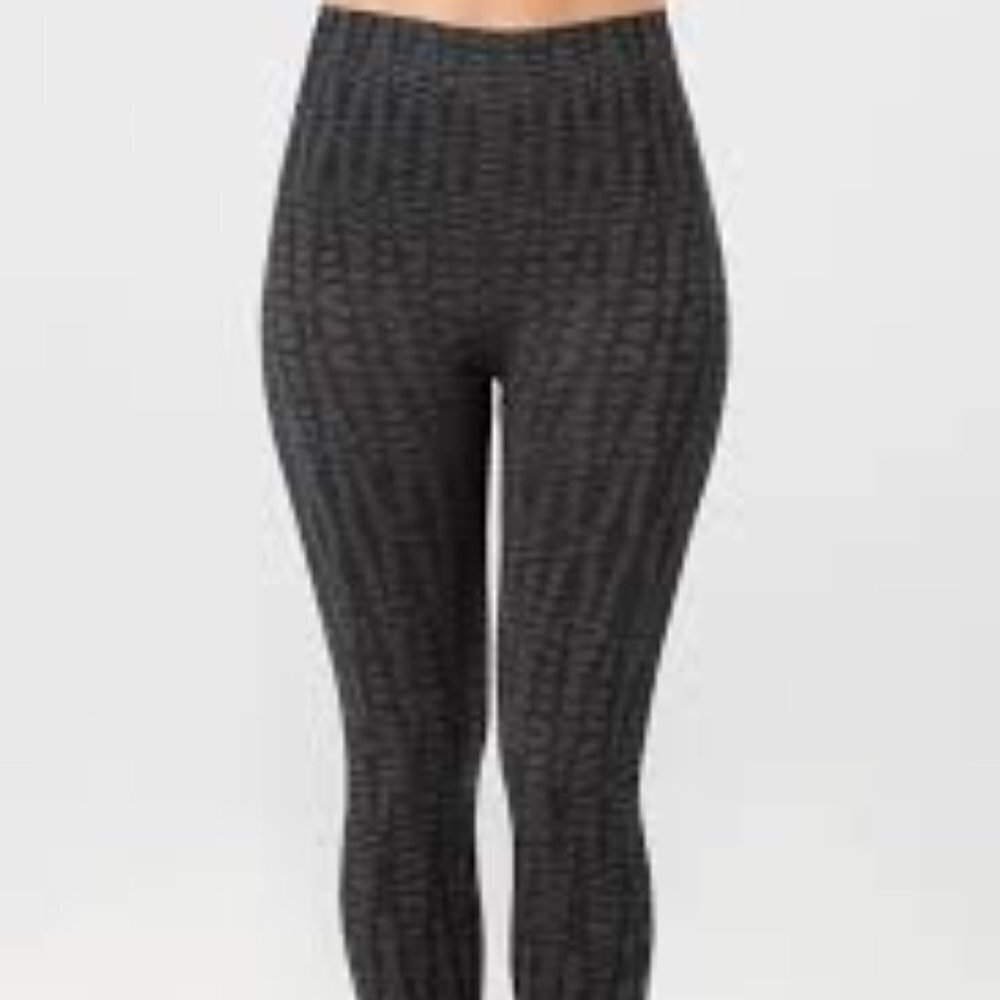 ✅ Spanx(r) Seamless Crop Leggings‎ (plus Size) In Black Geo SIZE 1X